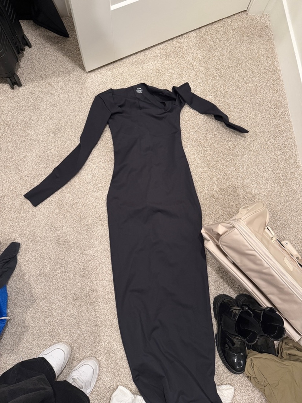 SKIMS Black Long-Sleeve Maxi Bodycon Dress